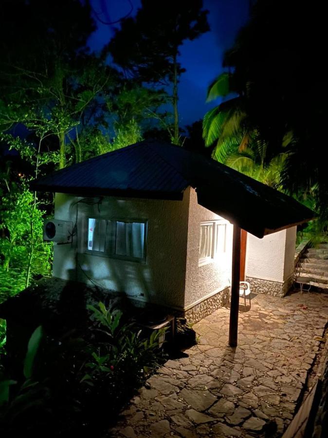 Plasencia Estate Omoa Exterior photo